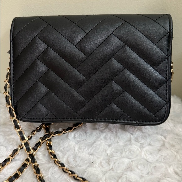 Bebe Black Quilted Crossbody Bag NEW - Picture 2 of 5